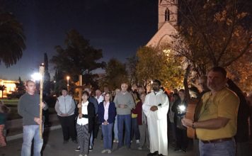 Vía crucis en la plaza Nicolás Levalle
